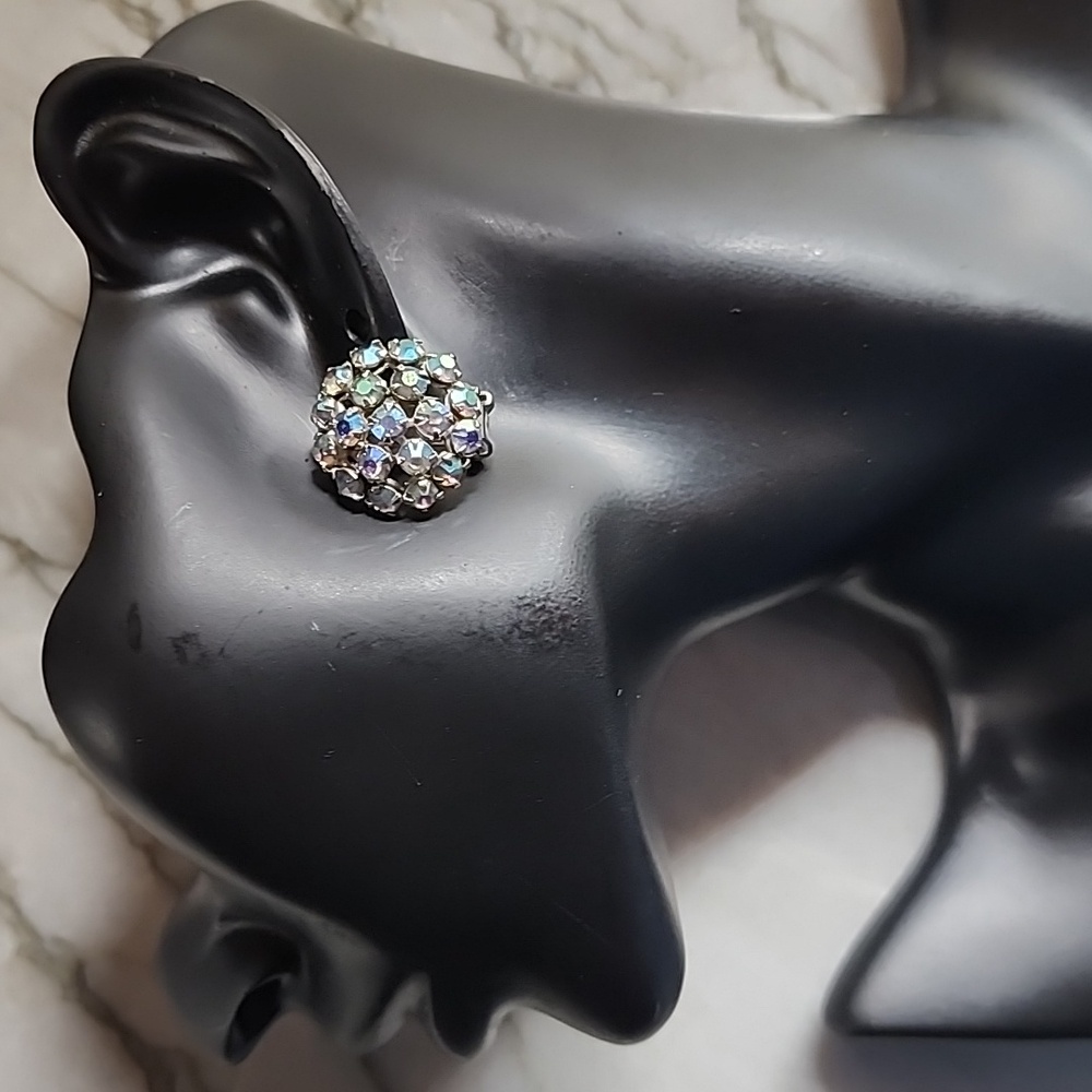 Earrings, vintage, blue rhinestone ab clip on. Silver plated.